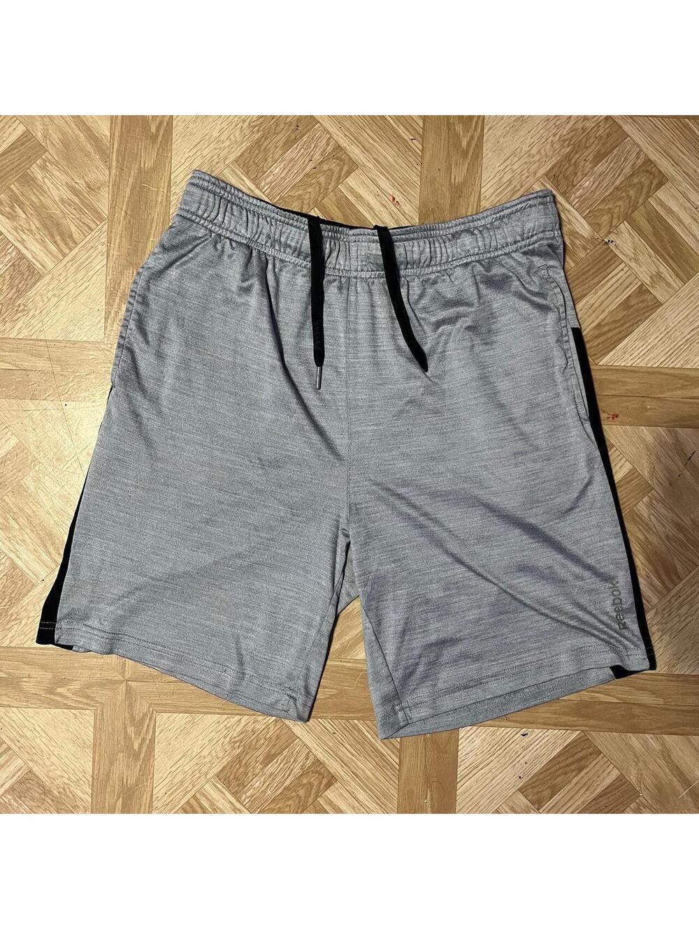 Reebok light gray basketball athletic gym shorts size M
